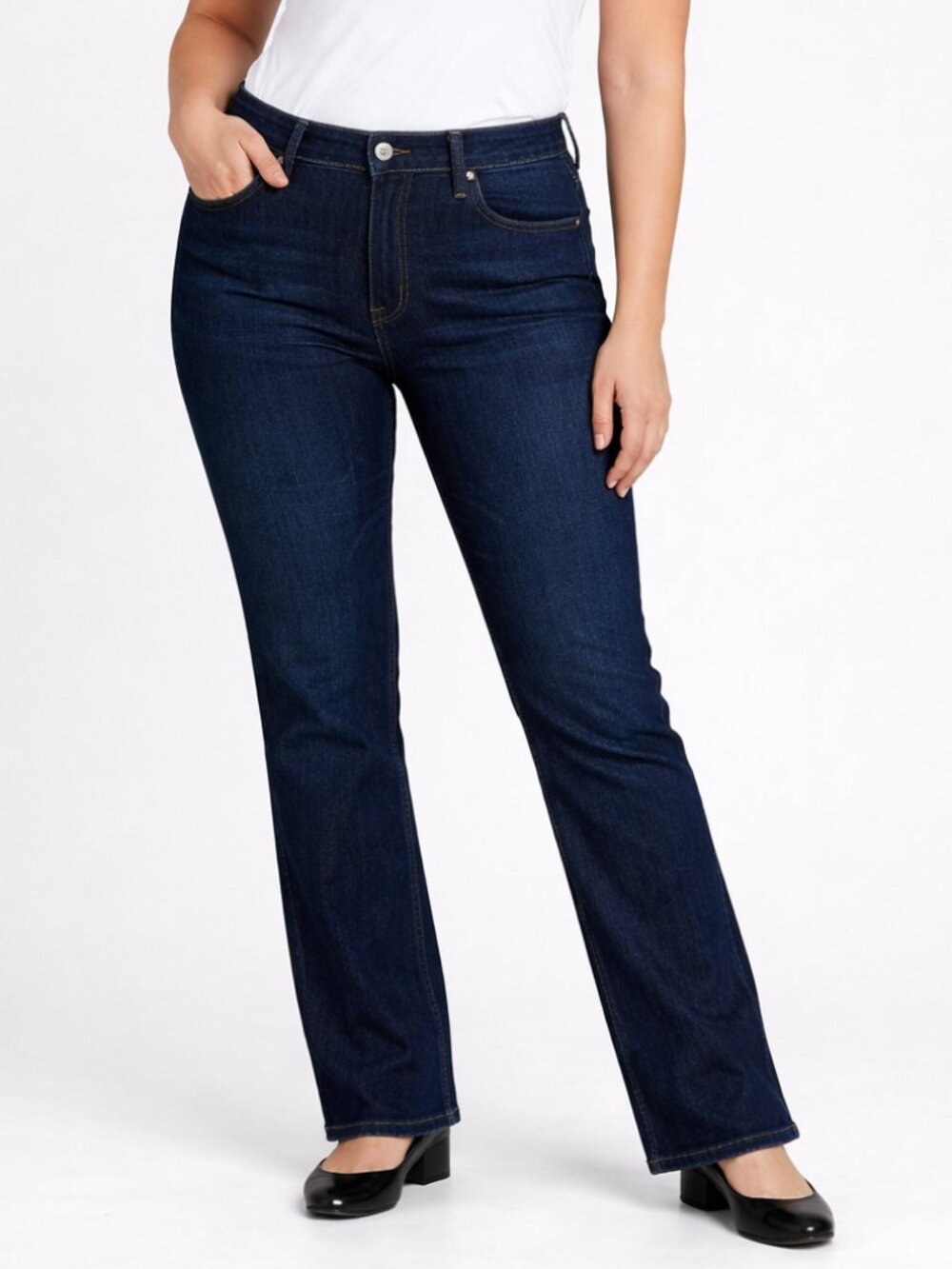 NWT Levi’s 512 Perfectly Slimming Straight Leg Jeans - Size 14